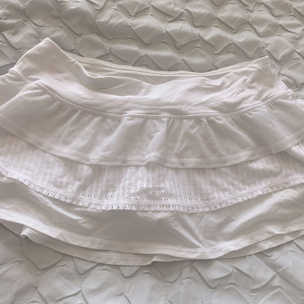 Lululemon white tennis skirt